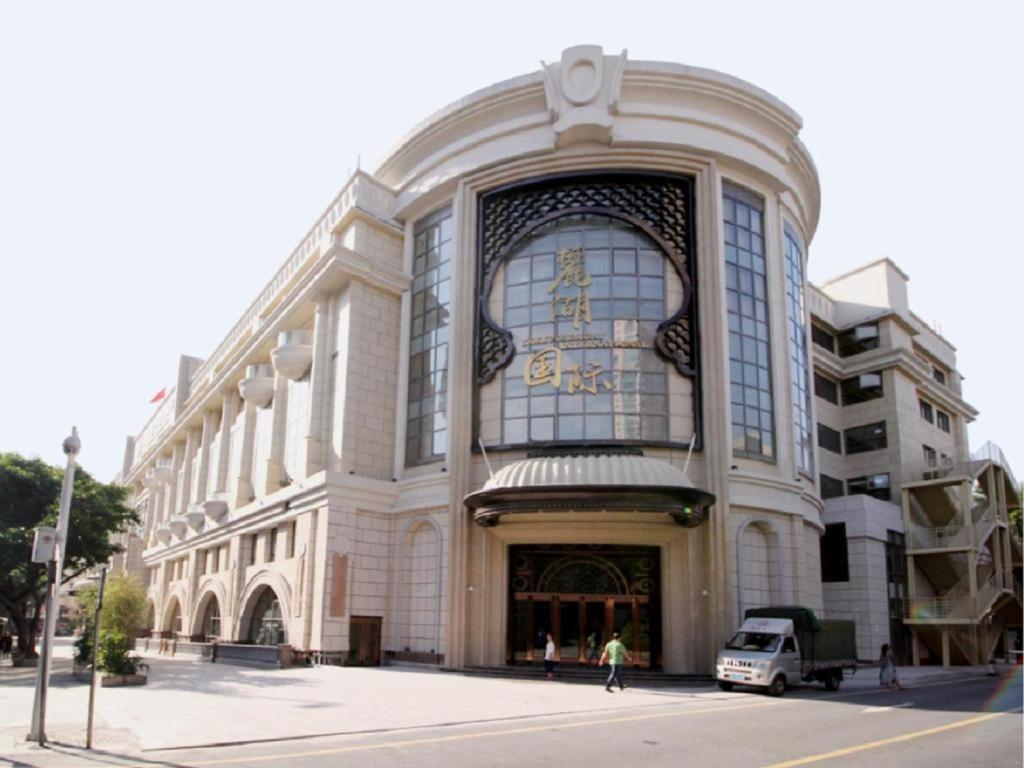 Lake Piedmont International Hotel Cantón Exterior foto